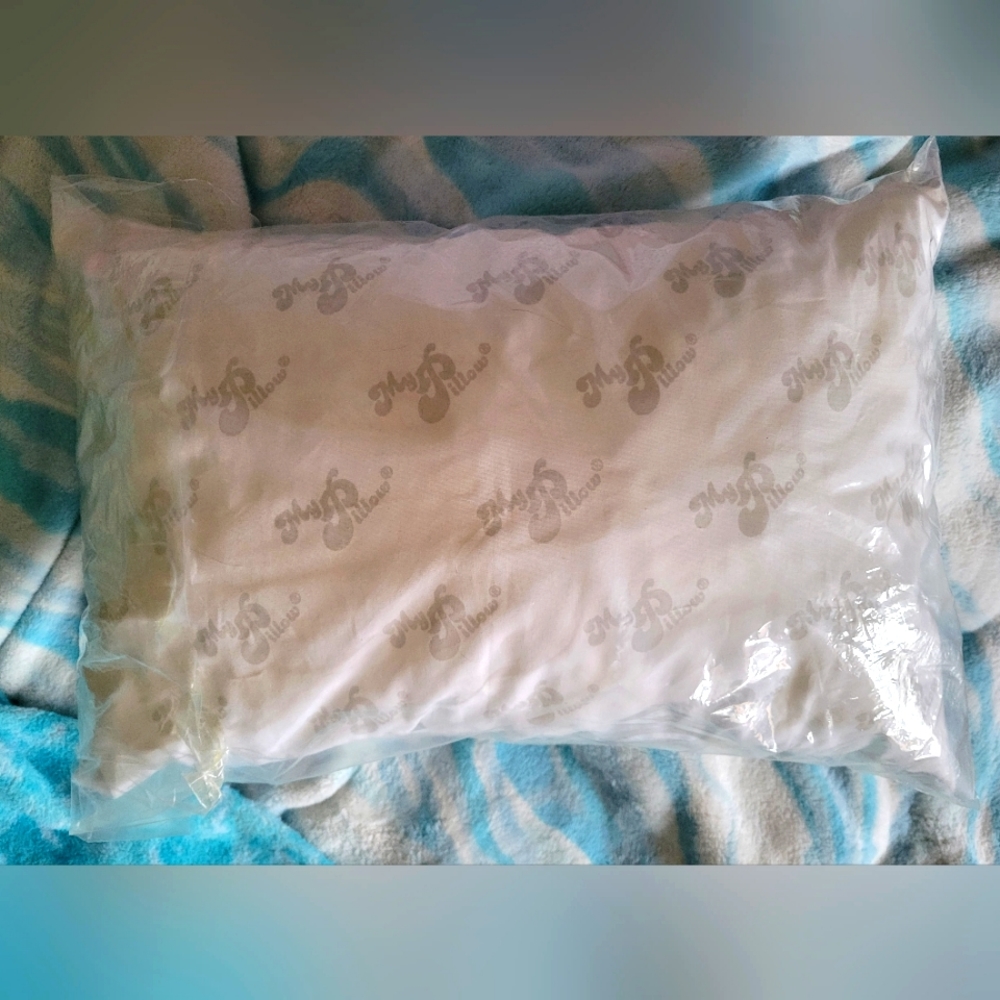 My Pillow Travel Pillow - Picture 2 of 4